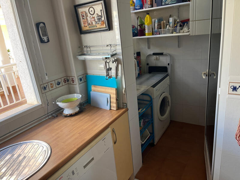 3 спальная комната квартира продается