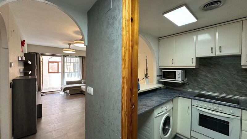 3 спальная комната квартира продается