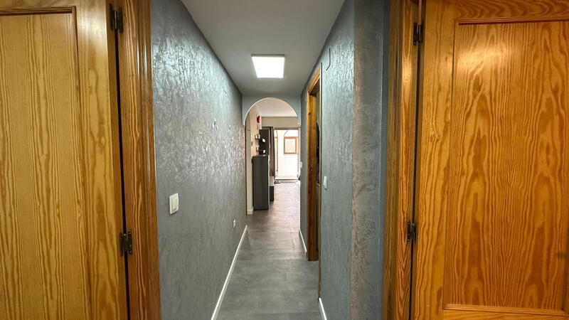 3 спальная комната квартира продается