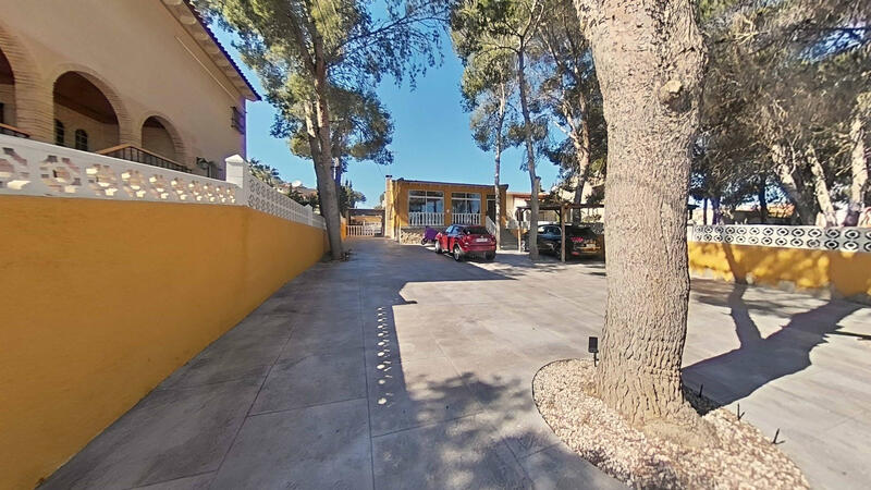 2 bedroom Villa for sale 2 bedroom Villa for sale