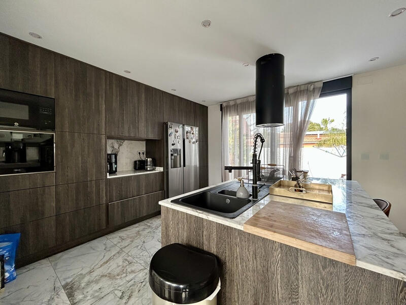 3 bedroom Villa for sale 3 bedroom Villa for sale