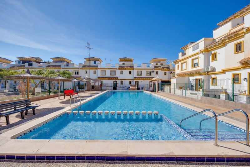 Townhouse for sale in Torrevieja, Alicante