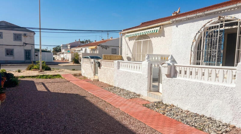 2 Cuarto Villa en venta