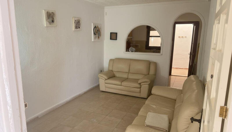 2 Cuarto Villa en venta