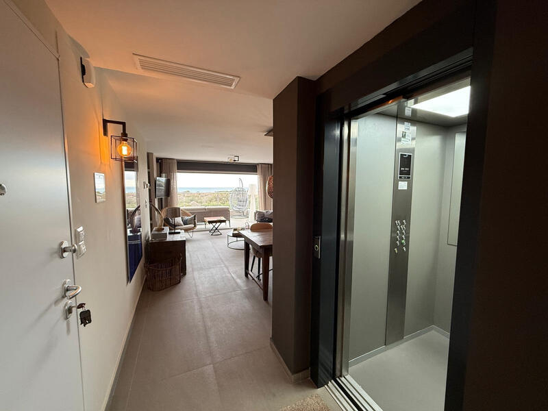 3 slaapkamer Appartement Te koop 3 slaapkamer Appartement Te koop