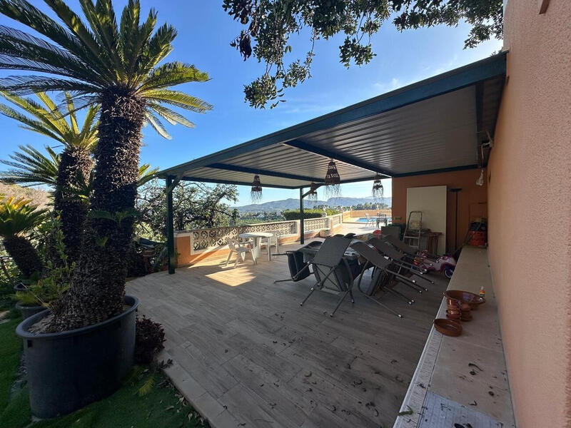 4 bedroom Villa for sale