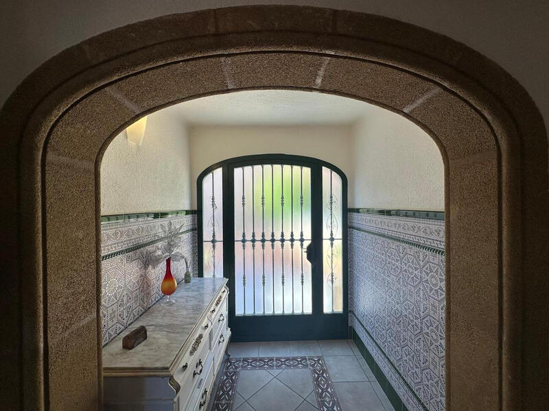 4 bedroom Villa for sale