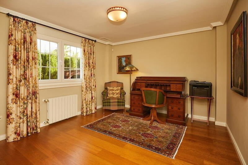 5 Cuarto Villa en venta