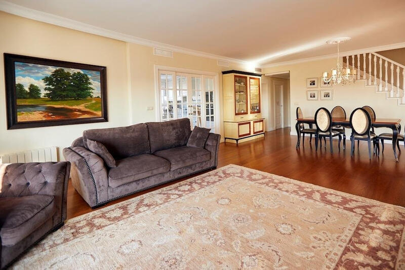 5 Cuarto Villa en venta