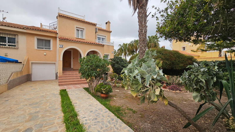 3 bedroom Villa for sale