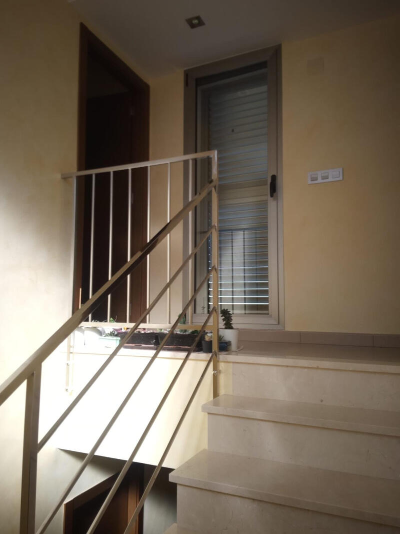 4 спальная комната вилла продается