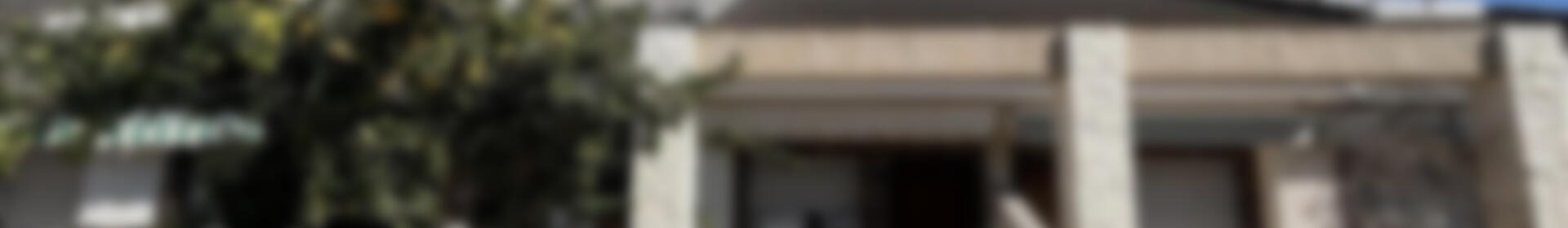 4 bedroom Townhouse for sale