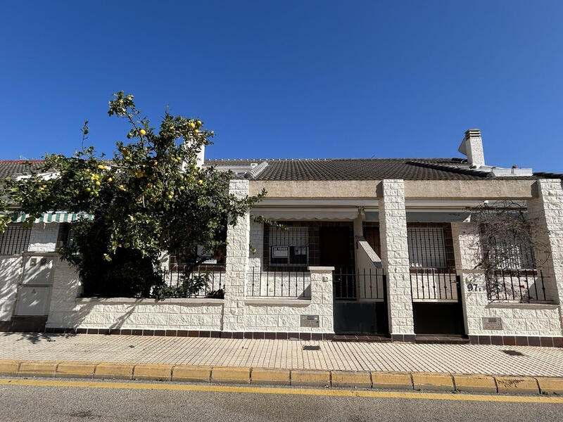 Townhouse for sale in Torre de la Horadada, Alicante