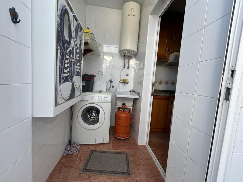 4 bedroom Townhouse for sale