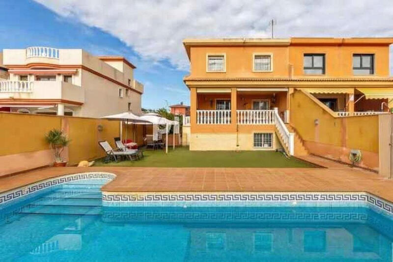 4 bedroom Villa for sale