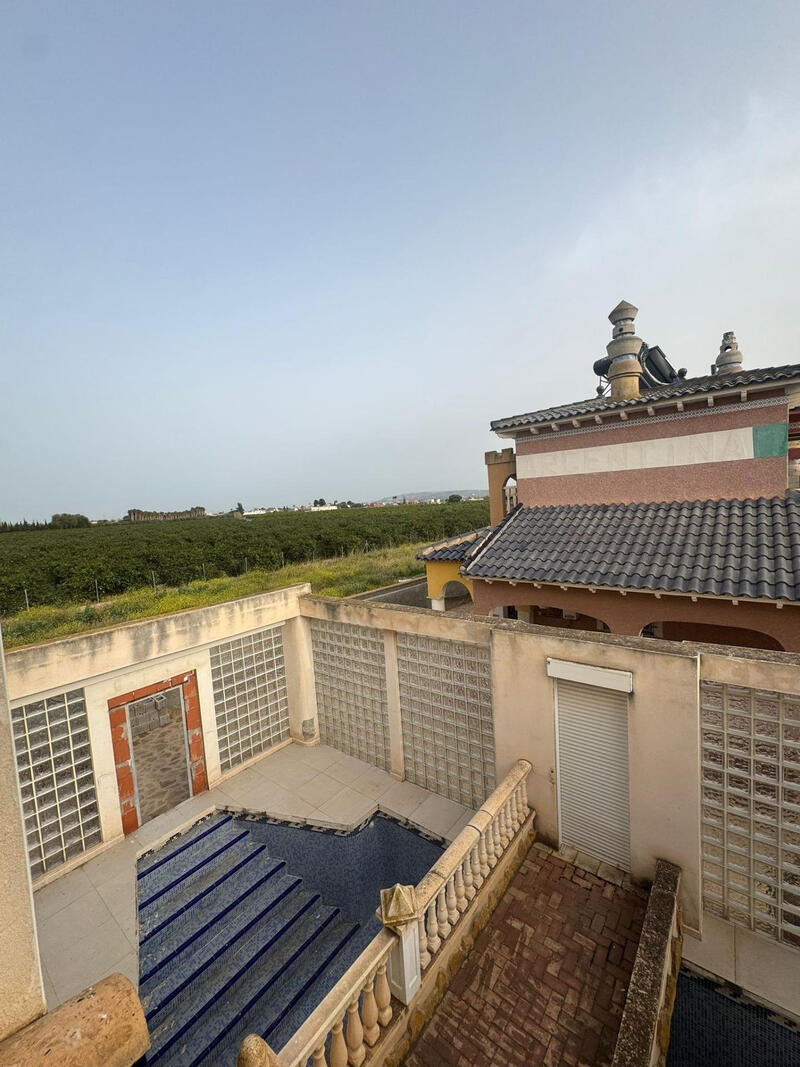 5 bedroom Villa for sale