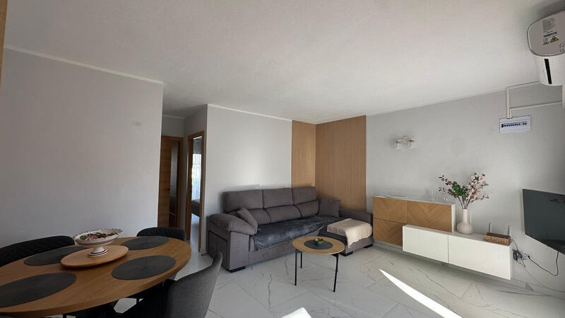 вилла продается в Torrevieja, Alicante