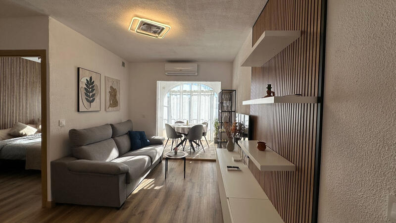 Villa til salgs i Torrevieja, Alicante