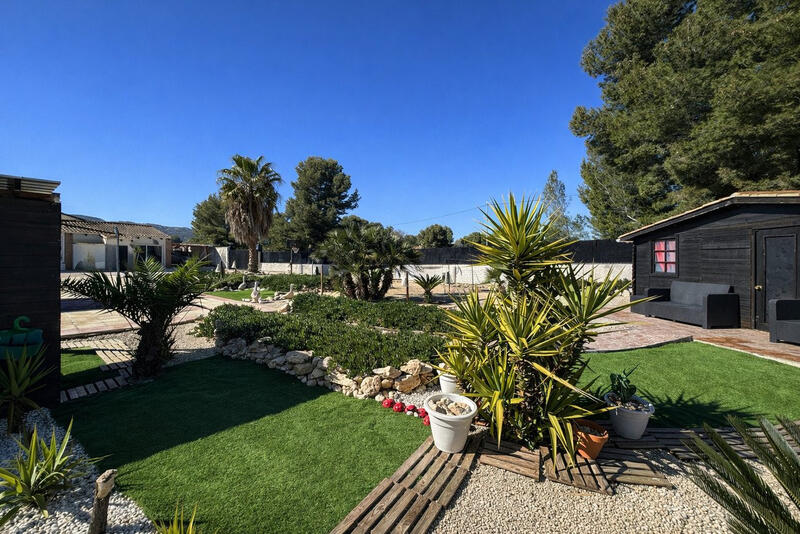 8 Cuarto Villa en venta