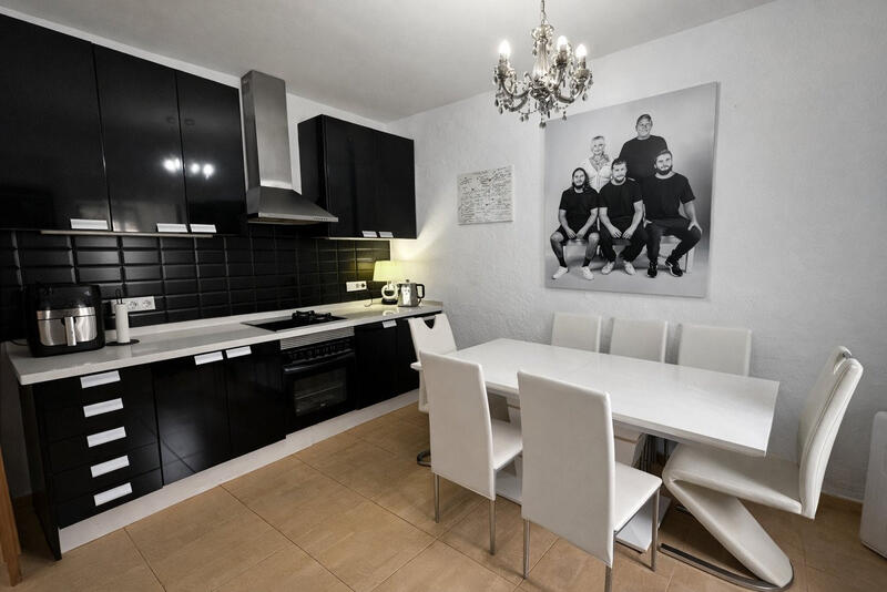 8 Cuarto Villa en venta