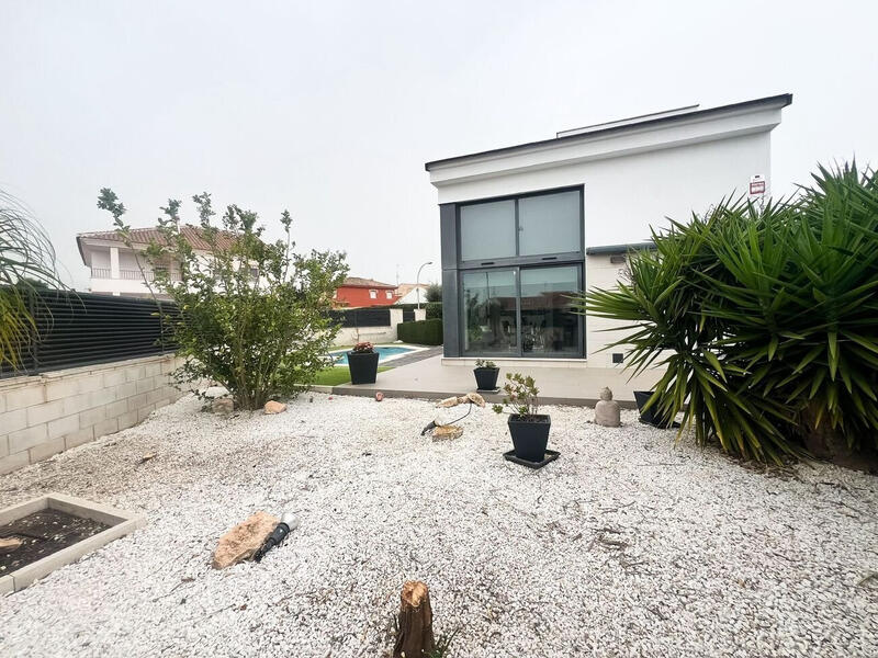 2 bedroom Villa for sale