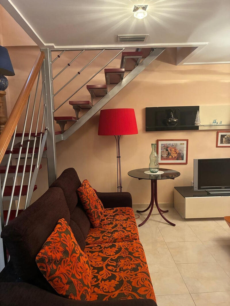 3 slaapkamer Gezinswoning Te koop