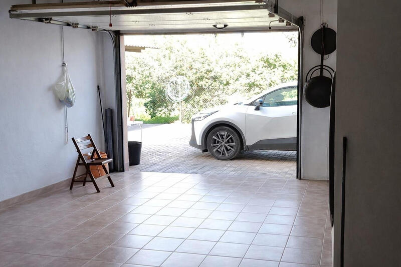 6 bedroom Country House for sale