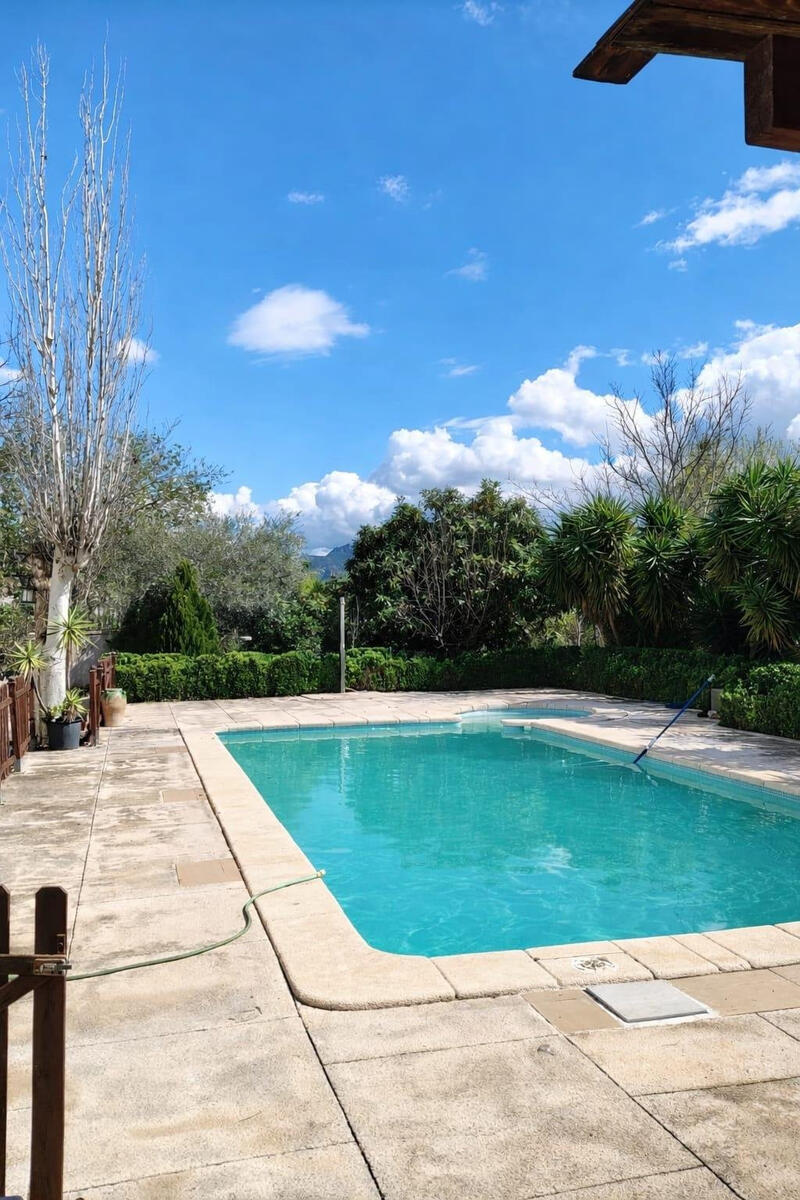 6 bedroom Country House for sale