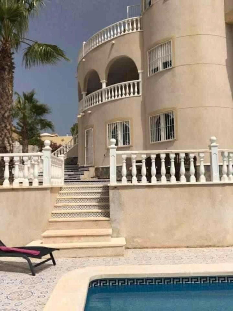 7 bedroom Villa for sale