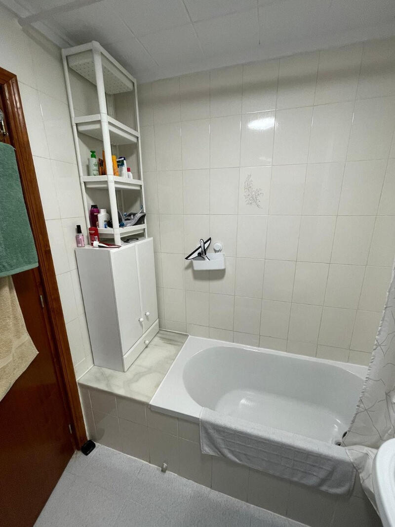 2 sovrum Radhus till salu