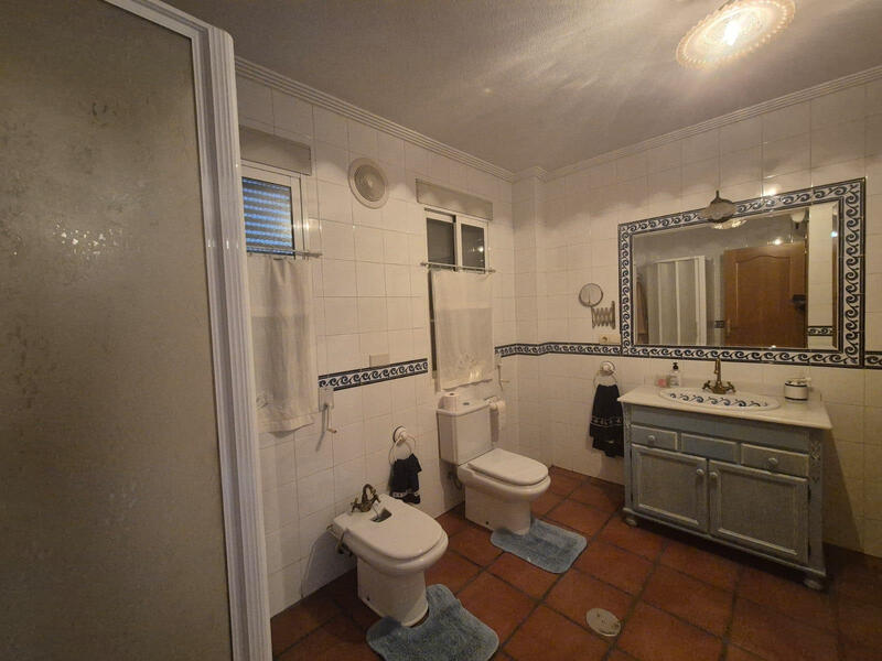 3 Schlafzimmer Landhaus zu verkaufen