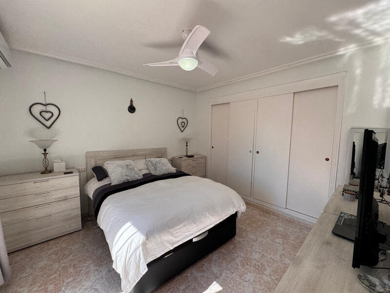 3 Schlafzimmer Villa zu verkaufen 3 Schlafzimmer Villa zu verkaufen