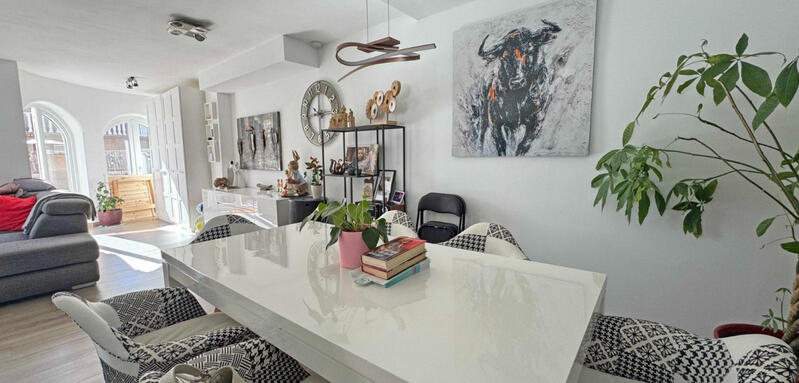 2 bedroom Townhouse for sale 2 bedroom Townhouse for sale