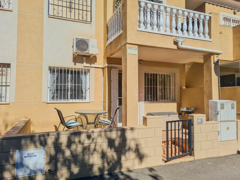 Apartment for sale in Torrevieja, Alicante