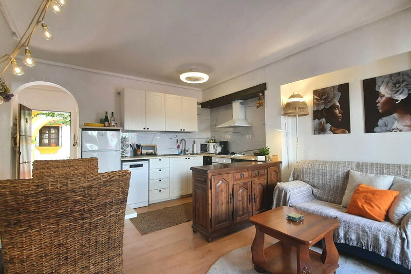 Villa à vendre dans Torrevieja, Alicante