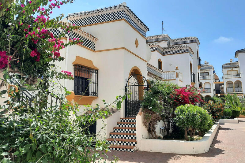 2 bedroom Villa for sale