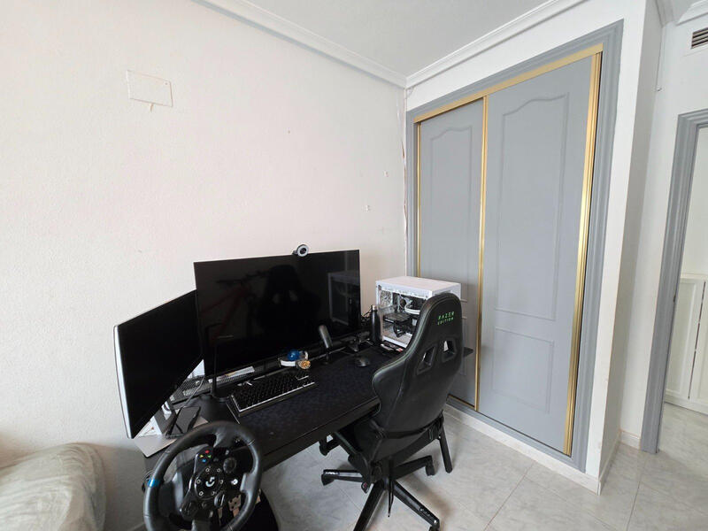 3 bedroom Apartment for sale