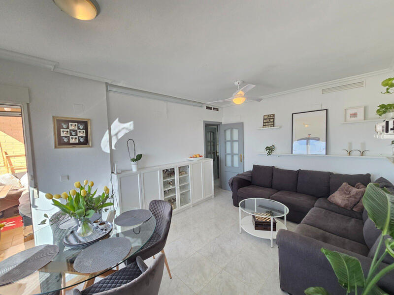 3 bedroom Apartment for sale