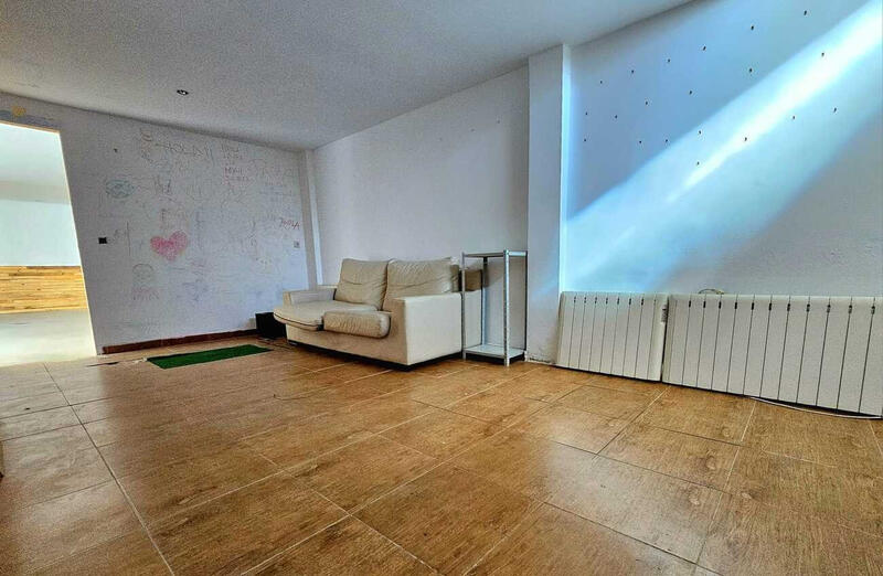 3 slaapkamer Gezinswoning Te koop