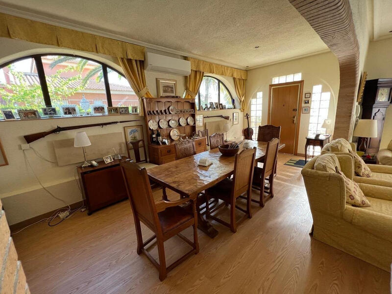 3 bedroom Villa for sale