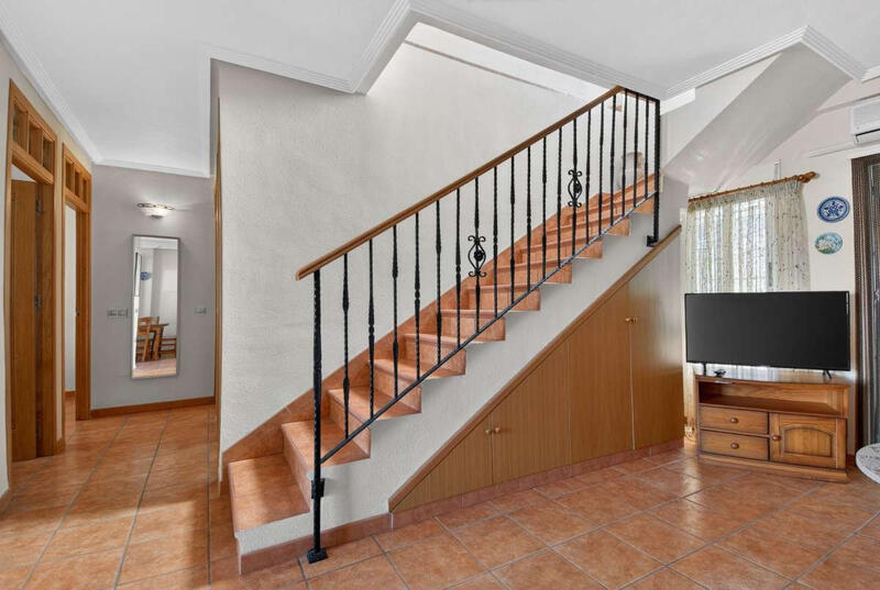 5 bedroom Villa for sale