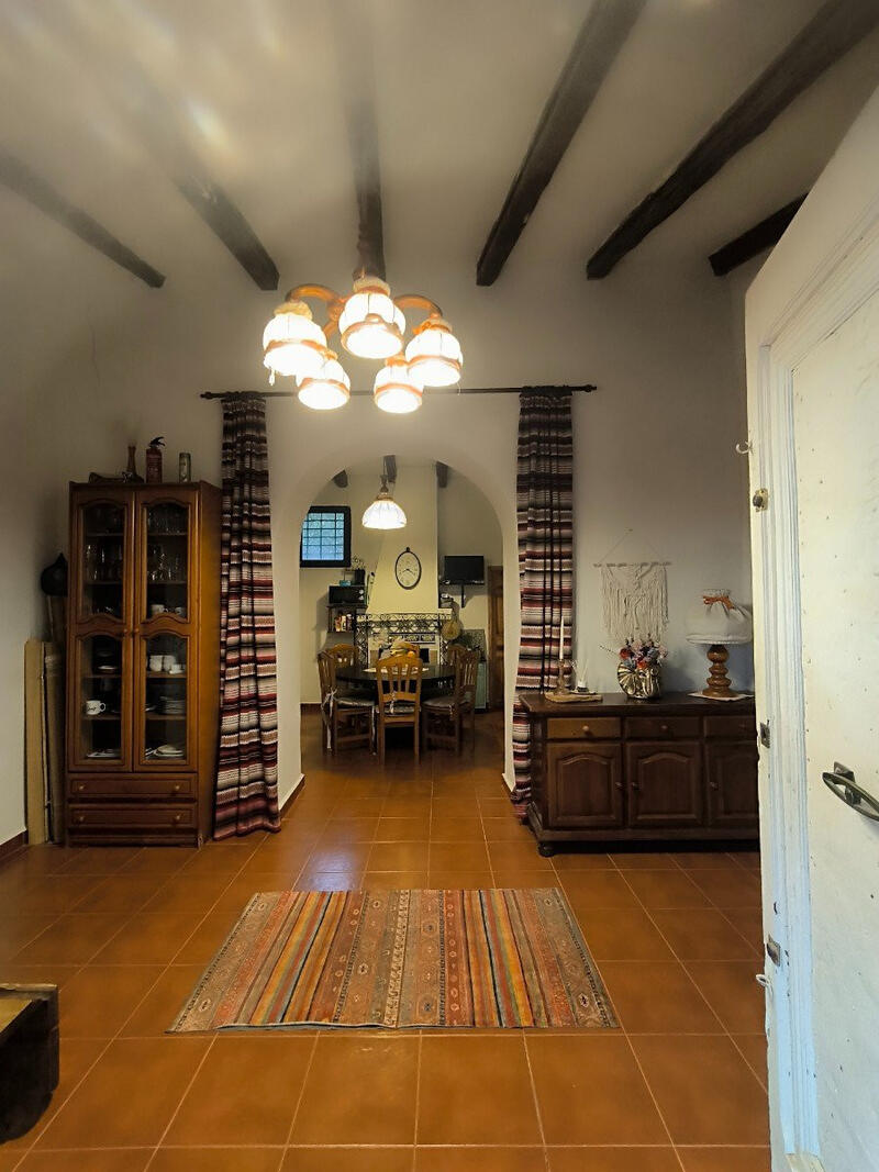 5 bedroom Country House for sale