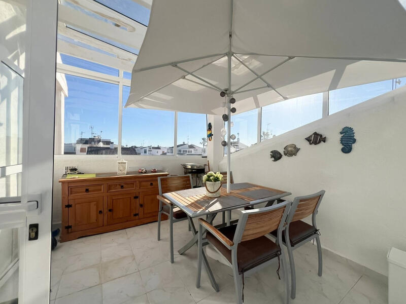 2 slaapkamer Villa Te koop 2 slaapkamer Villa Te koop