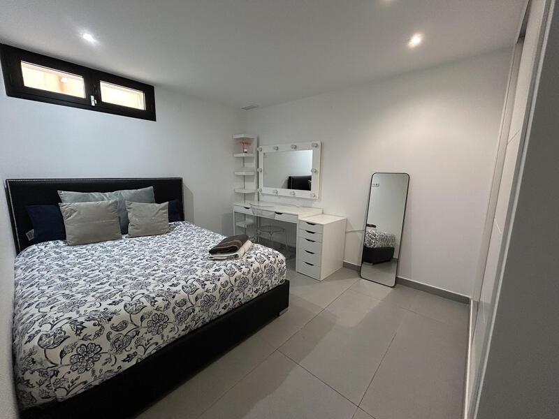 5 спальная комната вилла продается