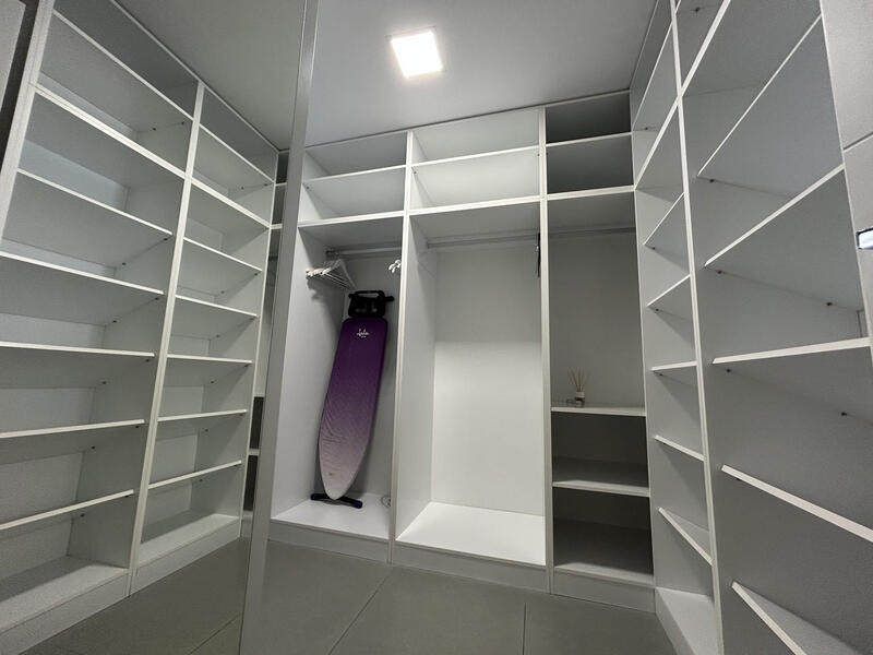 5 спальная комната вилла продается