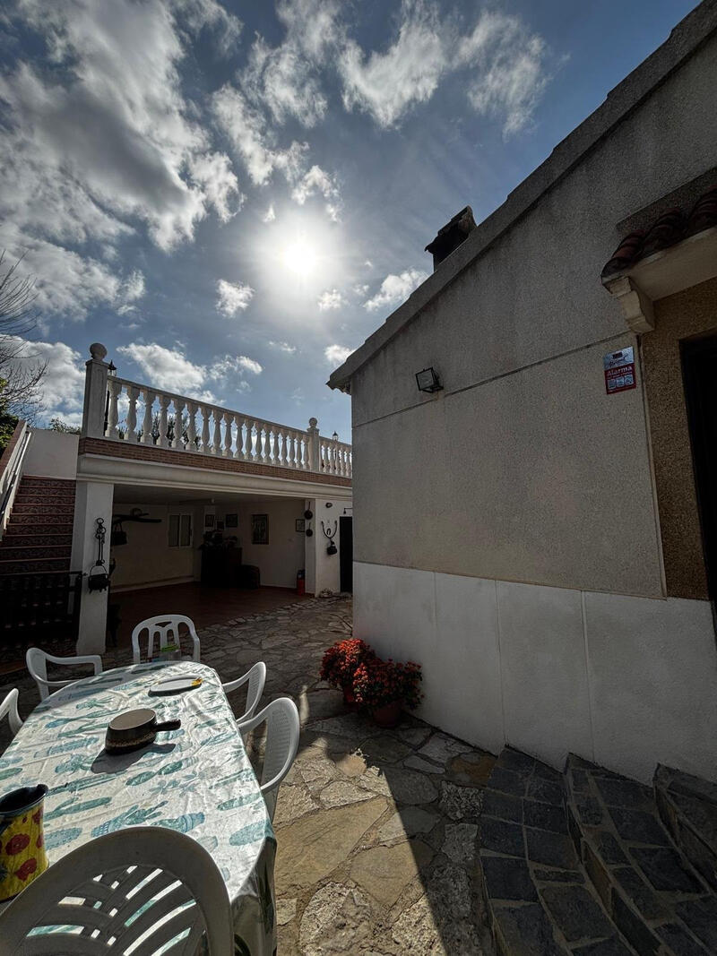 2 bedroom Country House for sale