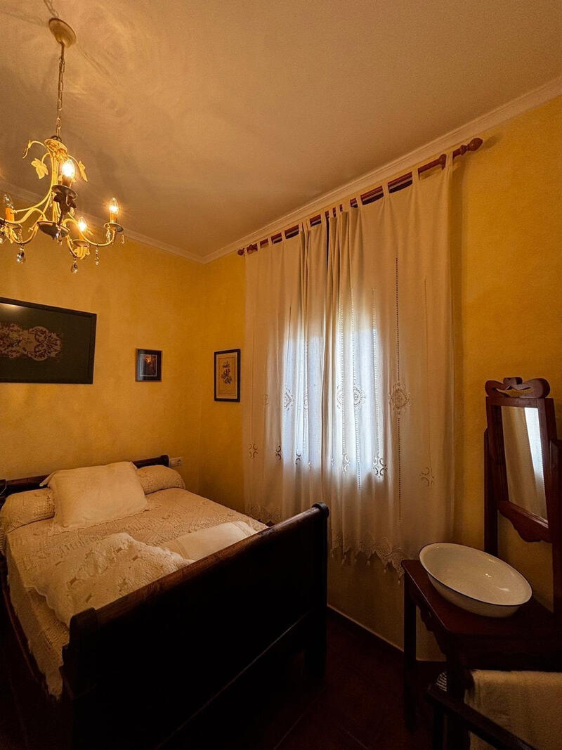 2 bedroom Country House for sale