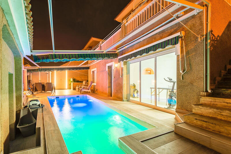 5 Schlafzimmer Villa zu verkaufen