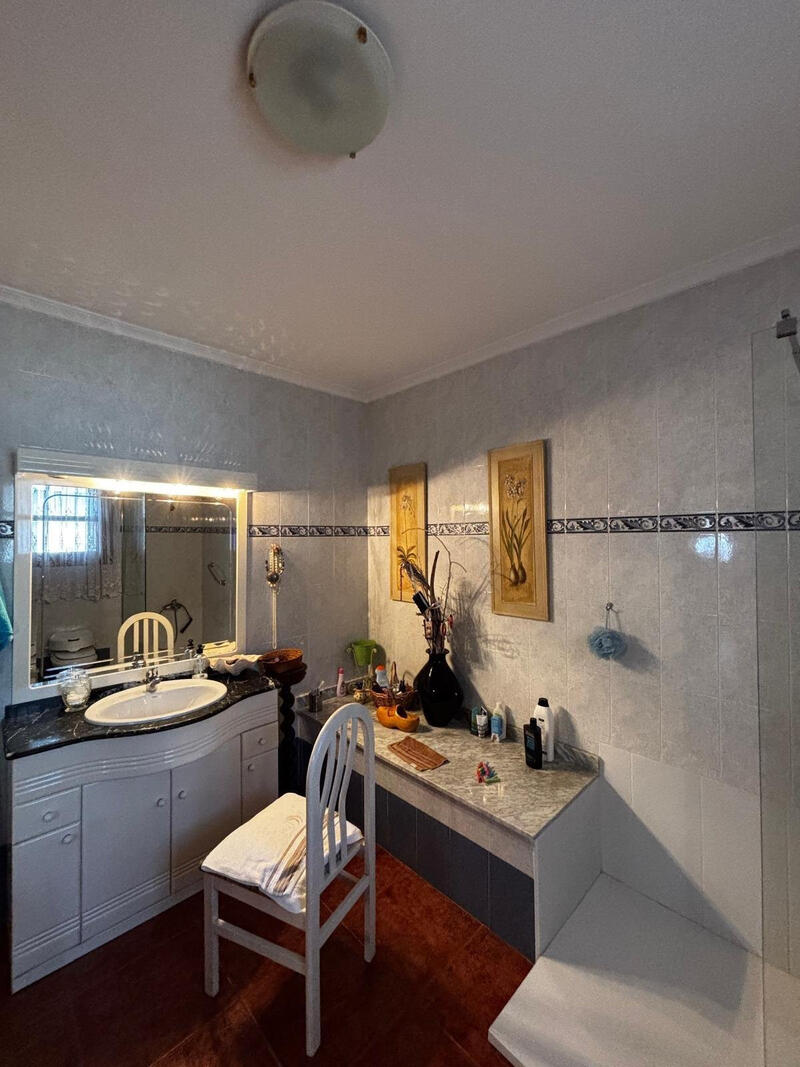 2 Schlafzimmer Stadthaus zu verkaufen 2 Schlafzimmer Stadthaus zu verkaufen