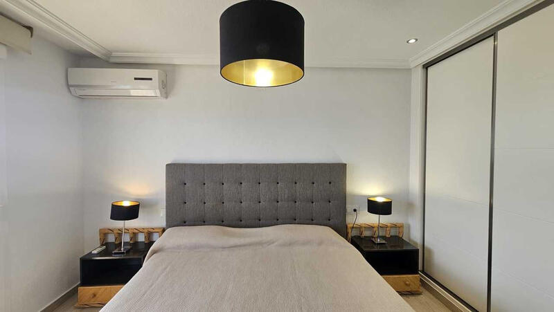 3 slaapkamer Appartement Te koop 3 slaapkamer Appartement Te koop